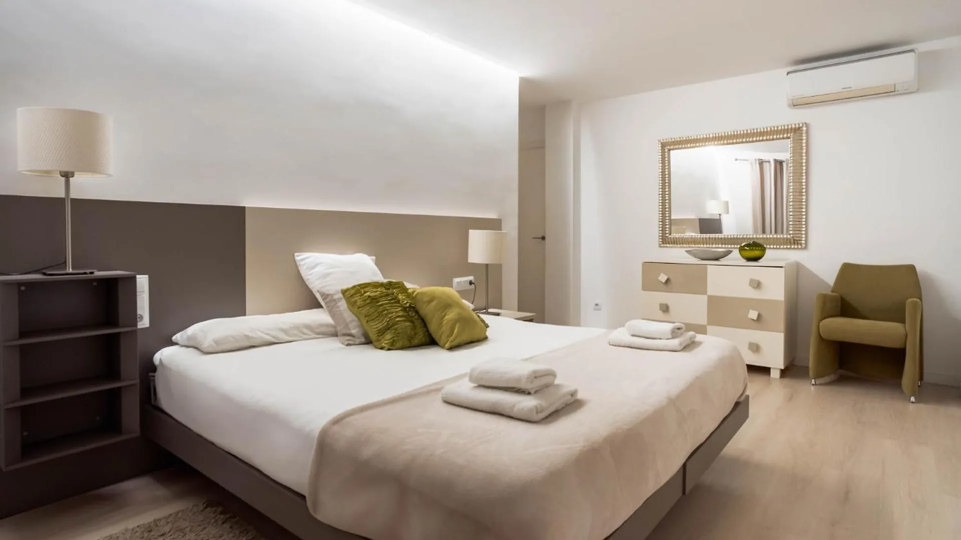 Luxury Sea View Apartment In Puerto De Alcudia Alcudia (Mallorca)