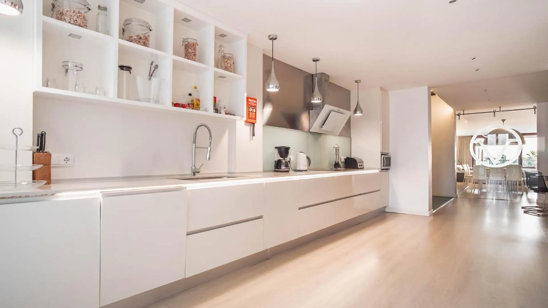 Luxury Sea View Apartment In Puerto De Alcudia