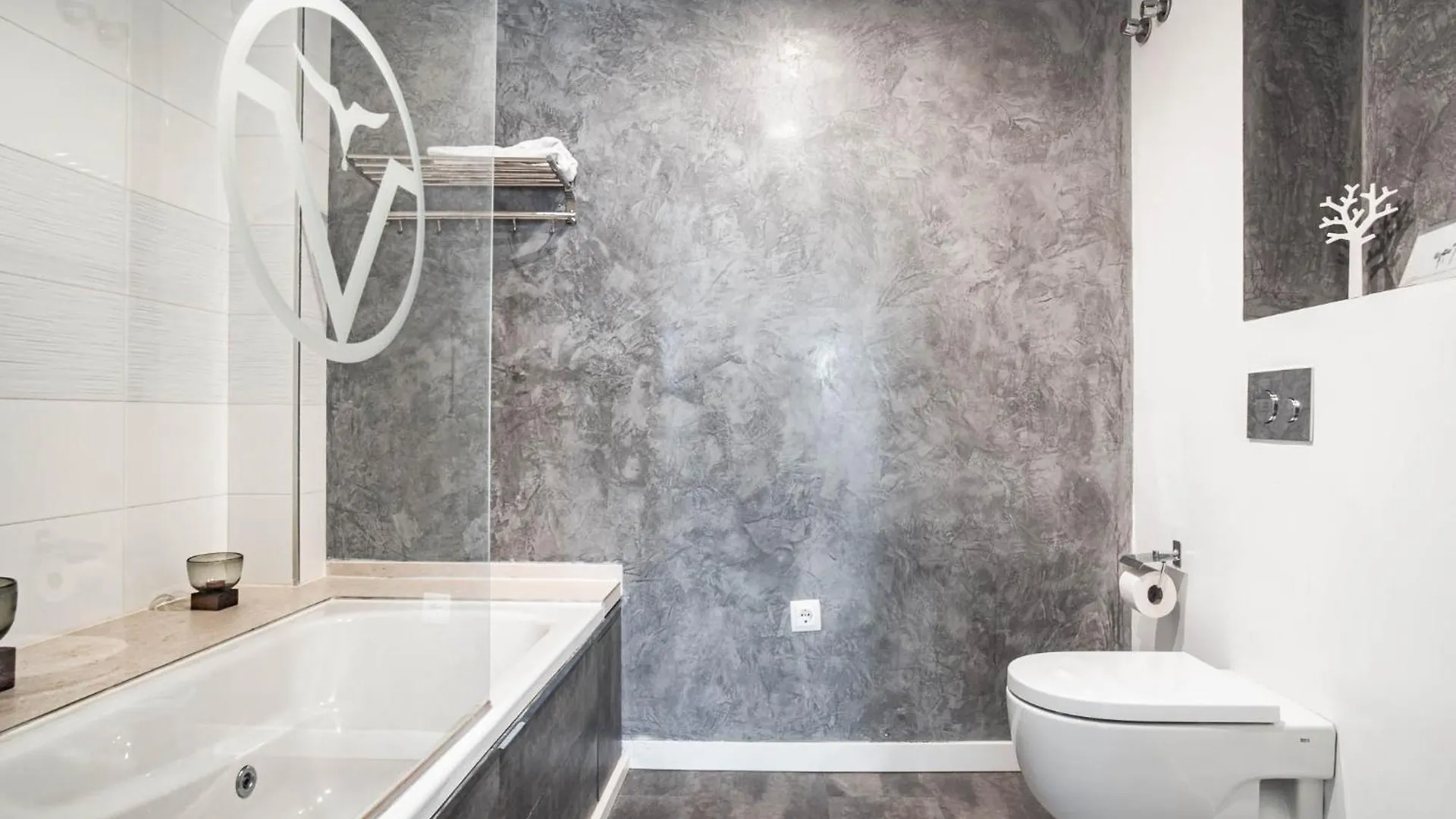 Luxury Sea View Apartment In Puerto De Alcudia  Alcudia (Mallorca)
